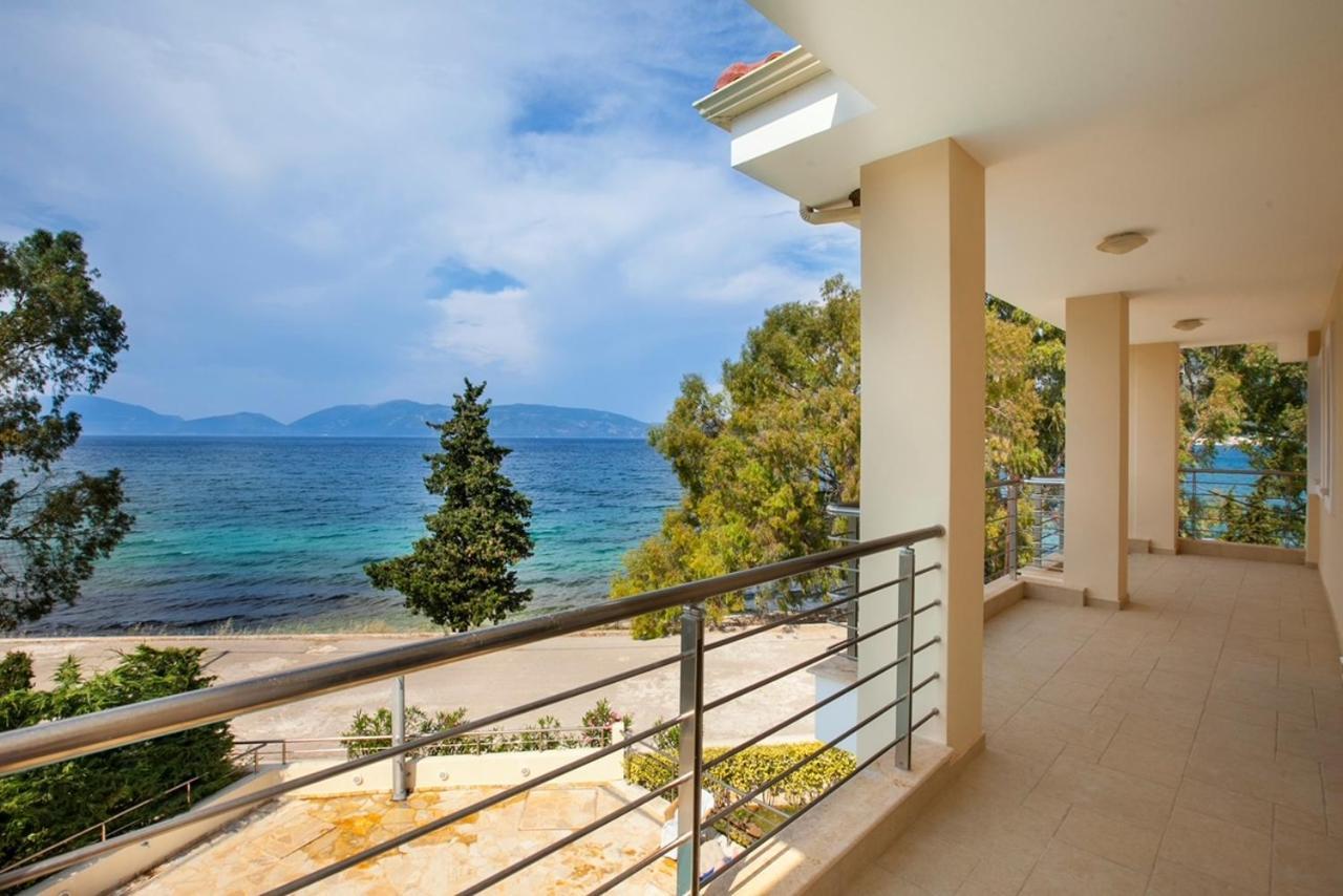 Eucalyptus Suite Sea View 카라보밀로스 외부 사진